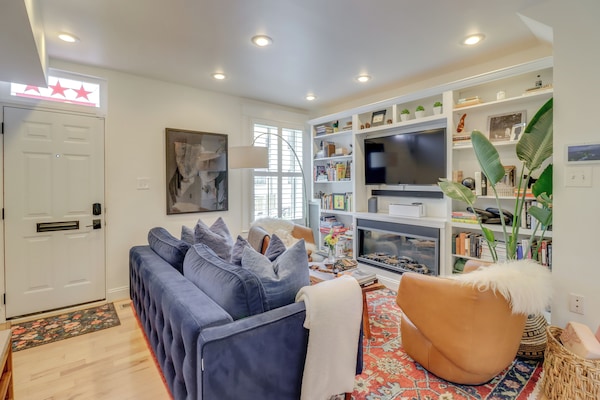 Washington D.C. Vacation Rental | 2BR | 1BA | Stairs Required | 784 Sq Ft