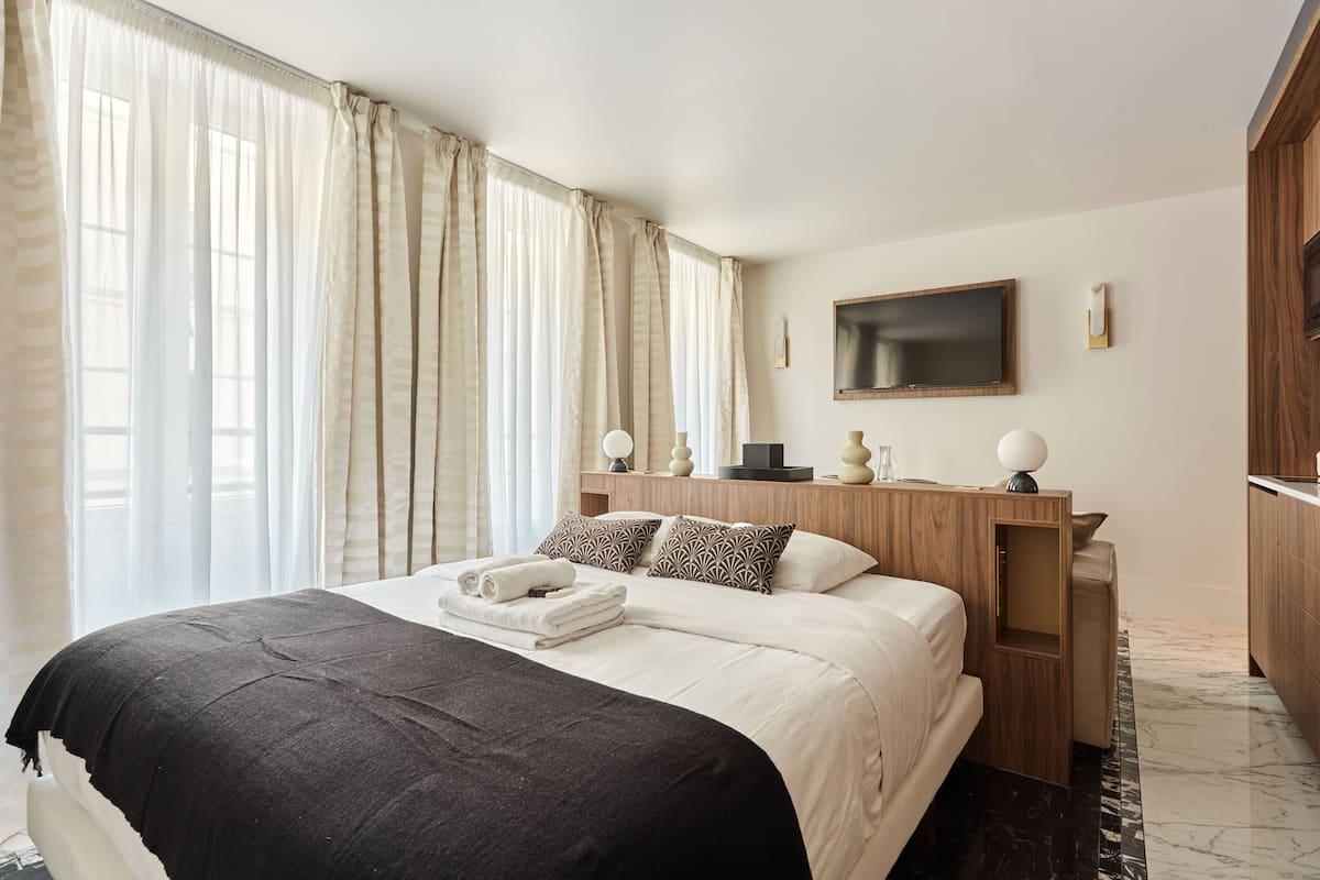 1 bedroom, free WiFi, bed sheets
