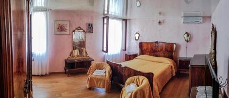 2 Schlafzimmer, Bügeleisen/Bügelbrett, Reisekinderbett, WLAN