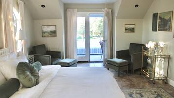 5 bedrooms, WiFi, bed sheets