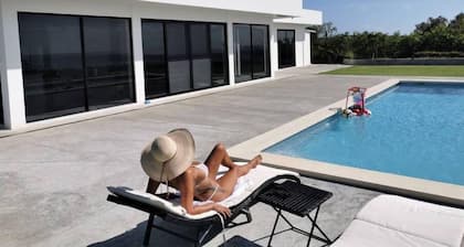 Ocean Breeze Cove - Adults Only - Luxury Retreat