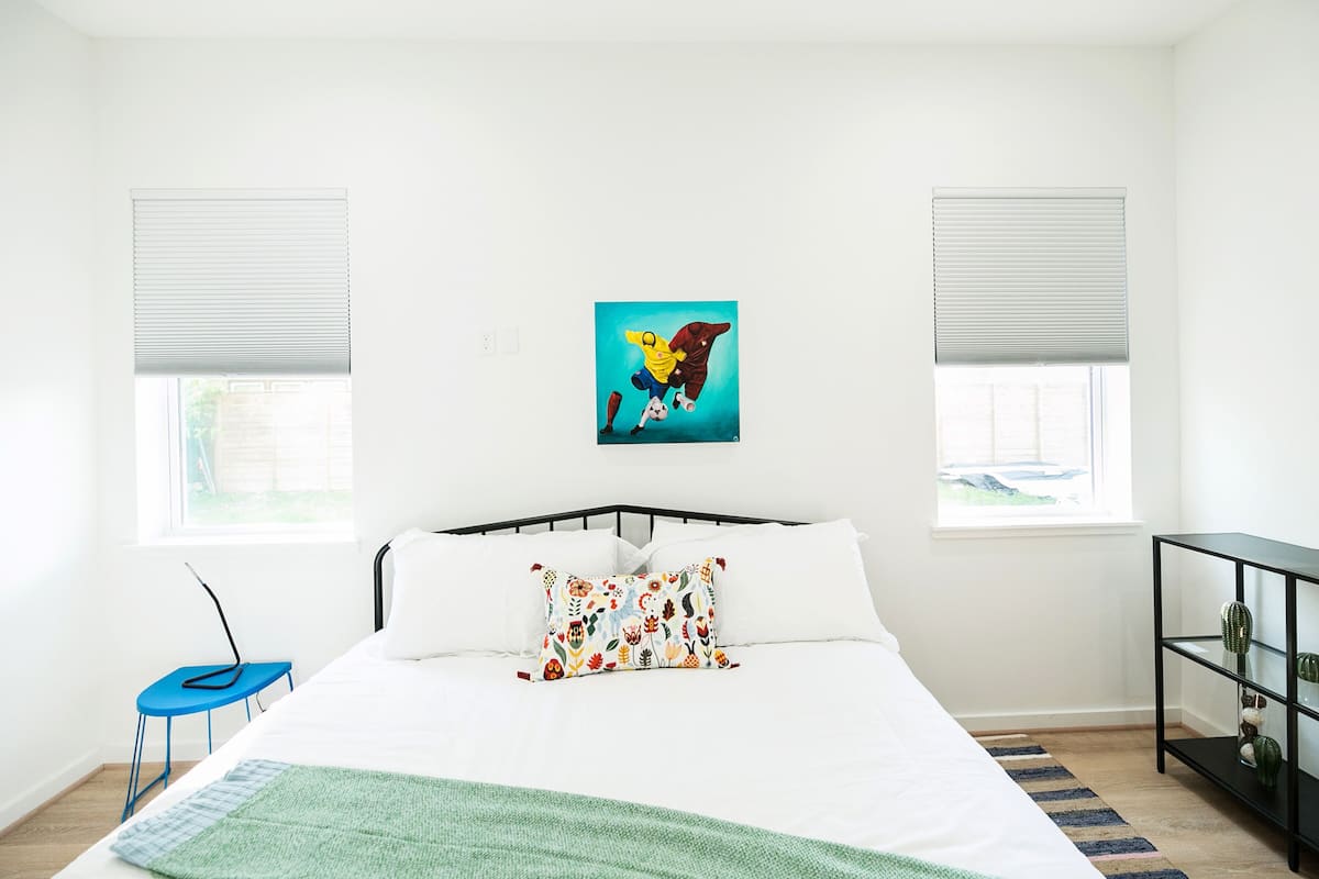 Standard Double Room | Individually decorated, individually furnished, desk, laptop workspace