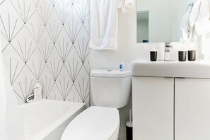 Hårtørrer, håndklæder