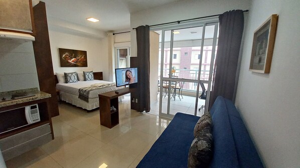 Estúdio | Individualmente decorados, individualmente mobiliados, escrivaninha