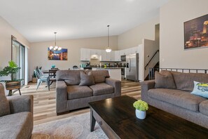 Smart TV, video games