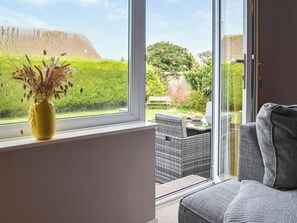 TV, fireplace - 3 bedroom accommodation in St Davids (St Davids)