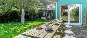 5 bedroom accommodation in Solva