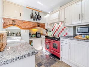 Dishwasher, high chair - 5 bedroom accommodation in Solva (Solva)