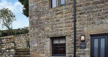 2 bedroom accommodation in Newby Cote