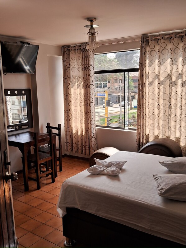 غرفة بانوراما فردية - سرير كبير | مكتب وواي فاي مجانًا