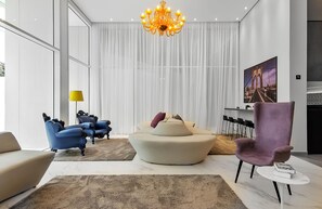 Living area - Elegance Suítes Carvalho (São Paulo)