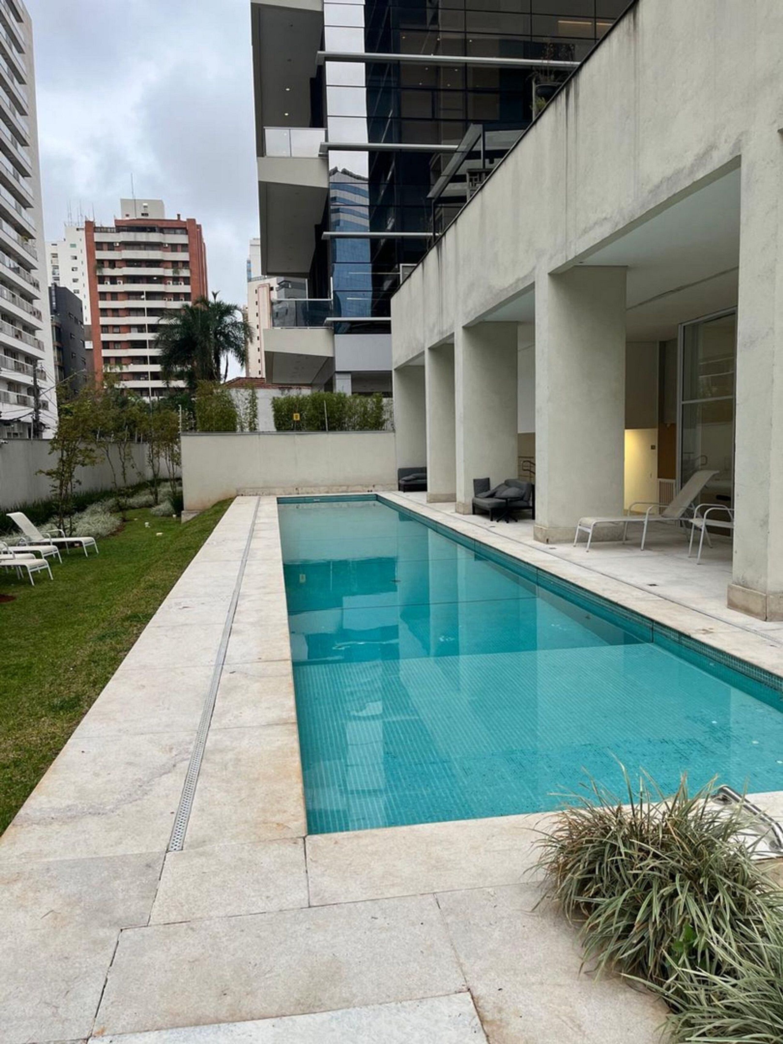 Appartement | Zwembad | Een buitenzwembad