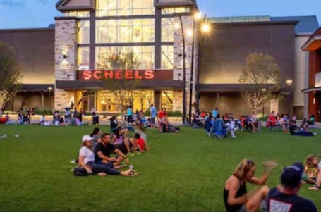 外观. The Castle!by the Lake w/Pool & Balcony Grandscape