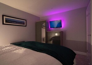 Apartment | 1 bilik tidur, seterika/papan seterika, Wi-fi percuma, cadar katil 