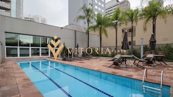 Piscina externa