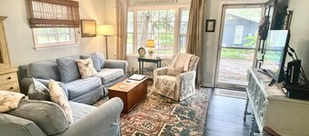 3BR 2BA Beach Cottage on Isle of Palms!