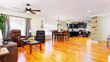 TV connectée, jeux vidéo, livres, chaßne hi-fi