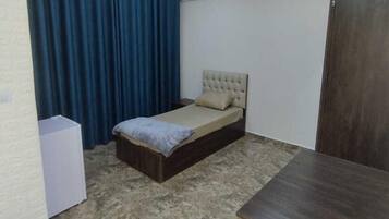 Free WiFi, bed sheets