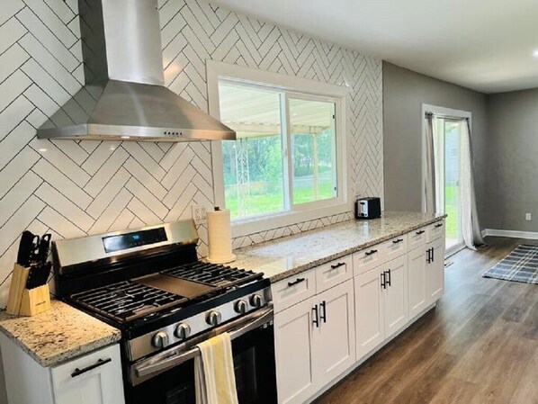 Private kitchen - Corporate Rental in Merrillville (Merrillville)