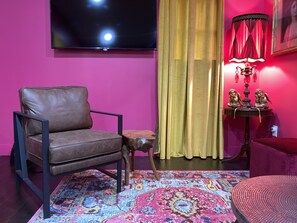 Standard Apartment | 1 bedroom, desk, free WiFi - Boho Nights (Sanford)