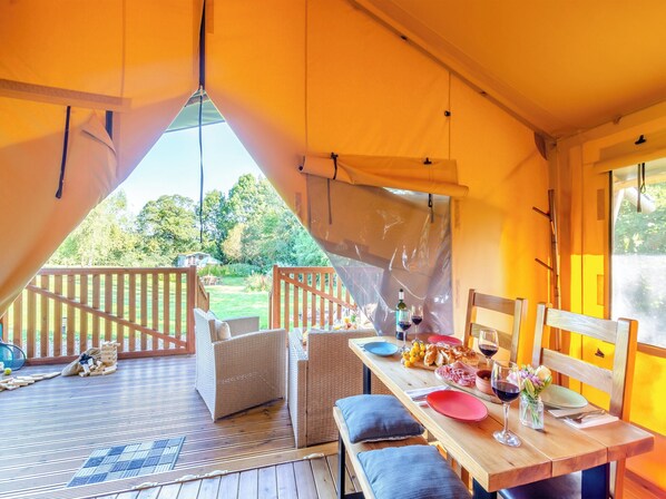 Outdoor dining - Hedgehogs Hideaway - UK45296 (Bishop Thornton, near Harrogate)