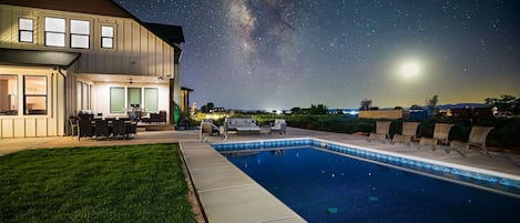 Outdoor pool, a heated pool