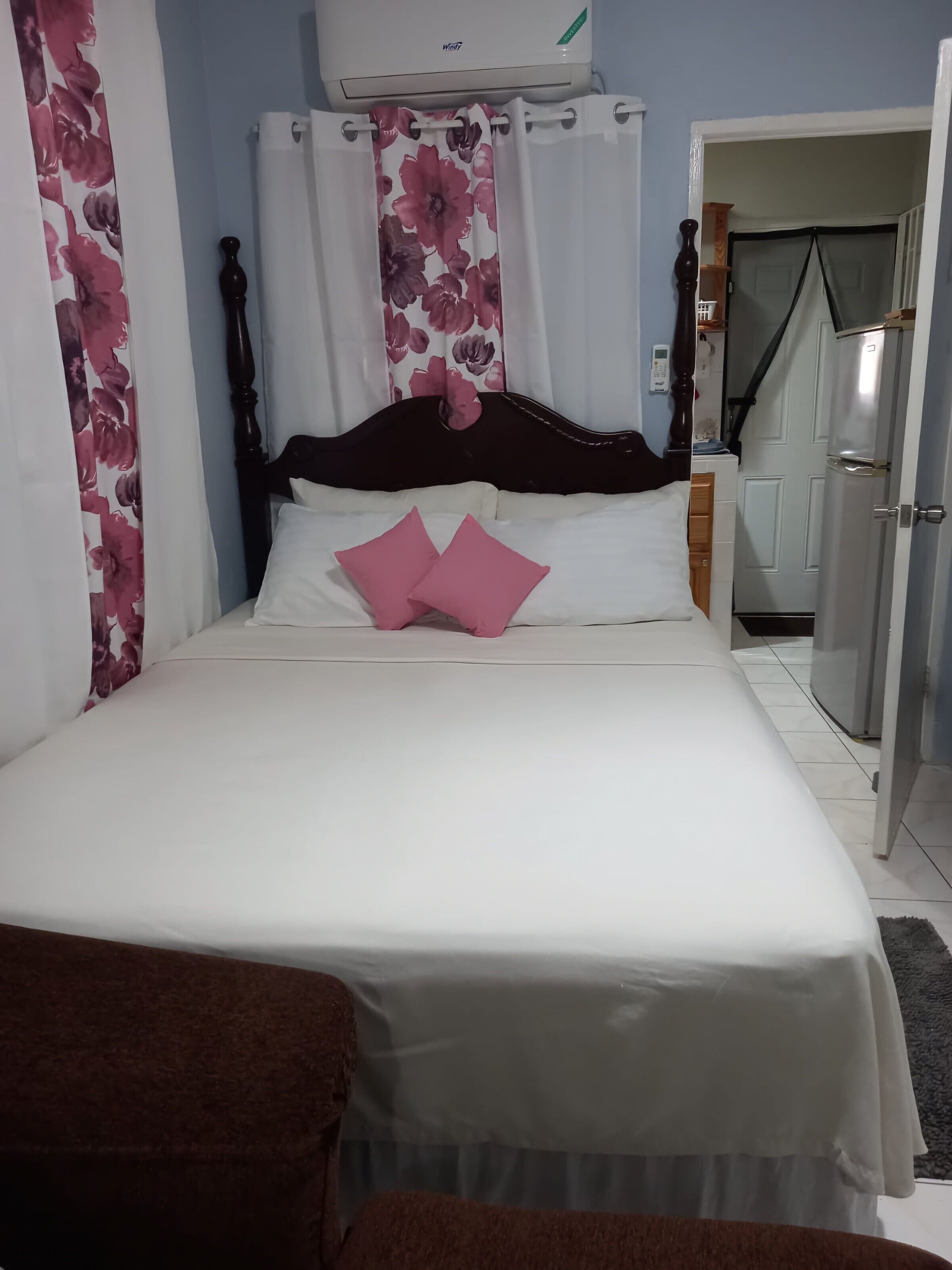 1 bedroom, in-room safe, desk, iron/ironing board