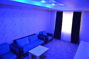 Standard Quadruple Room | Premium bedding, iron/ironing board, free WiFi, bed sheets