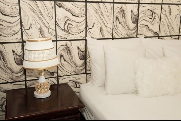 1 chambre, accès au Wi-Fi (inclus), literie fournie