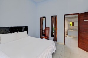 Standard Double Room | Desk, free WiFi, bed sheets - Hotel O Mustika (Negara)