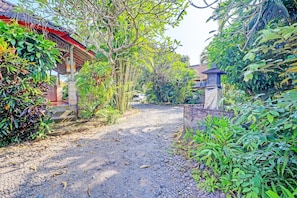 Front of property - Hotel O Mustika (Negara)