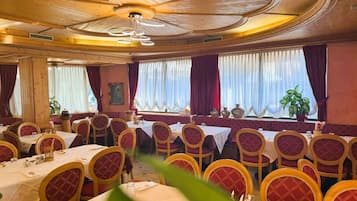Mittagessen und Abendessen