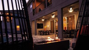 Unclassified image, 4 of 88, button - Gorgeous 13BR Encore Resort Next to Disney - 348 (Kissimmee)