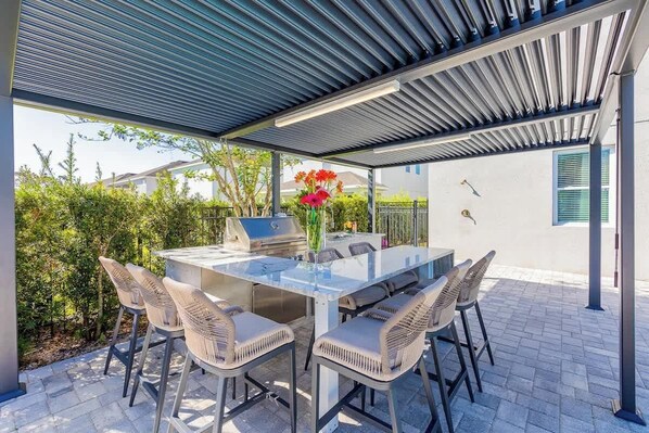 Outdoor dining