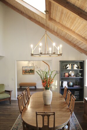 Dining - Beautiful home in Redding! (Redding)