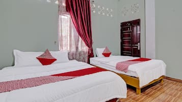 Family Suite | 1 bedroom, free WiFi, bed sheets