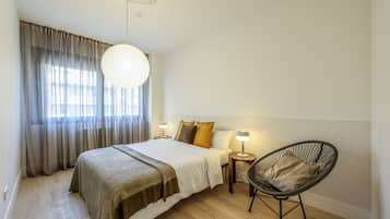 1 dormitorio, tabla de planchar con plancha, wifi gratis y ropa de cama