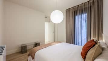 1 slaapkamer, een strijkplank/strijkijzer, gratis wifi, beddengoed