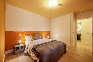 1 室のベッドルーム、アイロン / アイロン台、WiFi (無料)、ベッドシーツ