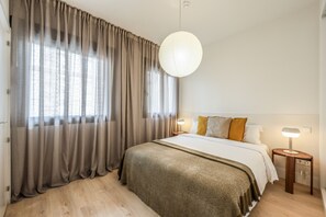 1 dormitori, planxa i posts de planxar, wifi gratuïta i roba de llit 