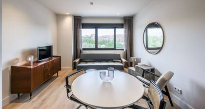 Modern apartment near the Royal Palace 11