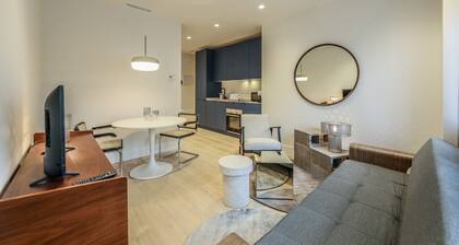 Modern apartment near the Royal Palace 11