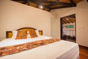 2 dormitorios, tabla de planchar con plancha, wifi y ropa de cama