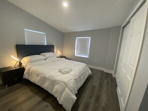 Standard Apartment | 2 bedrooms, desk, free WiFi - The Contemporary (Sanford)