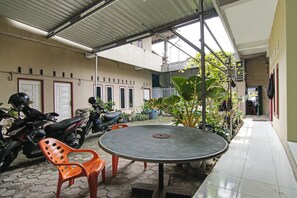 Lobby - SPOT ON 92498 Fanni Homestay (Pekanbaru)