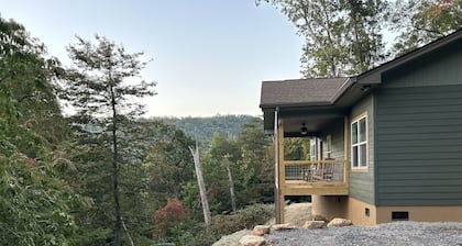 A Fantastic View Sylva- WCU - Cherokee - Dillsboro-Pet Friendly