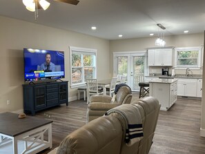 Smart TV - A Fantastic View Sylva- WCU - Cherokee - Dillsboro-Pet Friendly (Sylva)