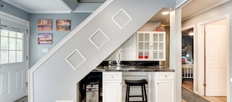 Walk2Metro, 25min2downtown DC, 🚶restaurant shops parks 2K2Q1T 2Ba parking onsite