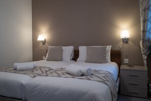 1 slaapkamer, een strijkplank/strijkijzer, gratis wifi, beddengoed