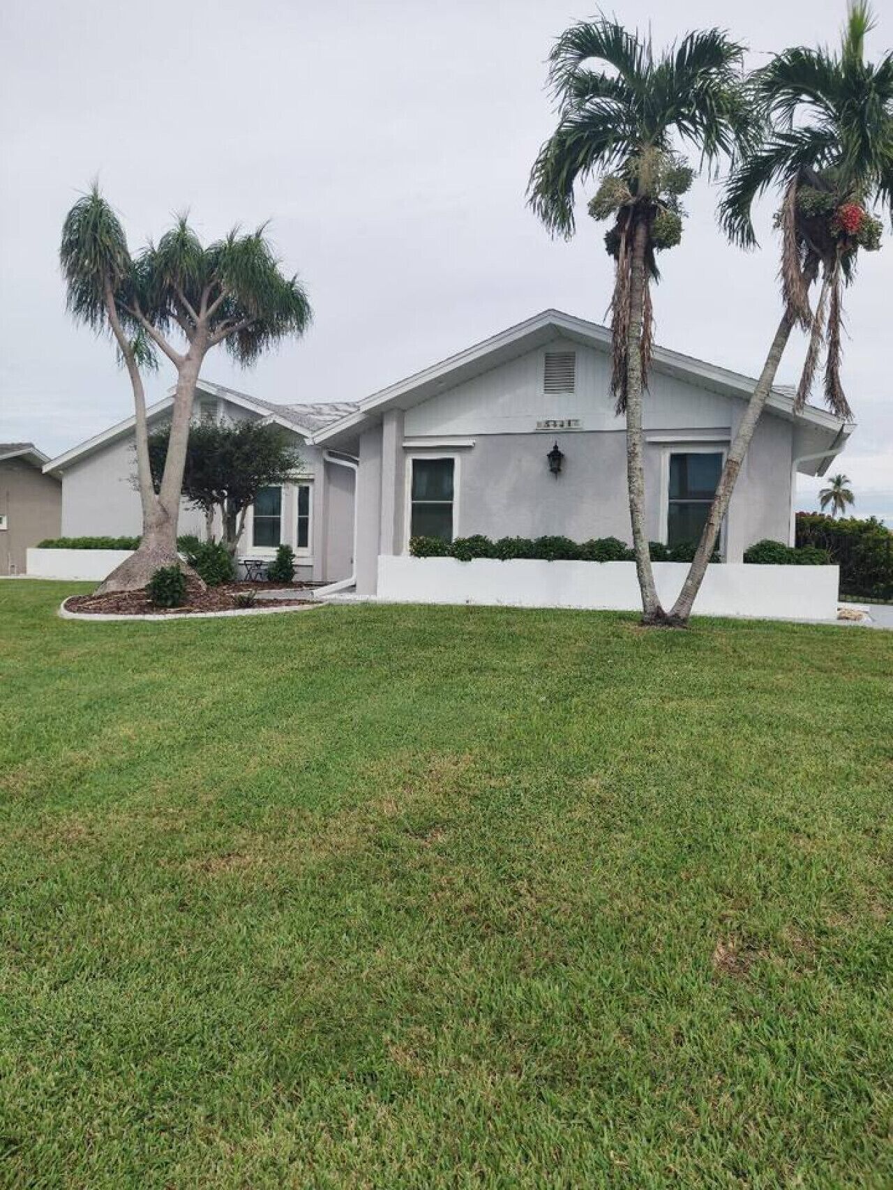 Super Cute 3/2 Pool House on Pelican Blvd